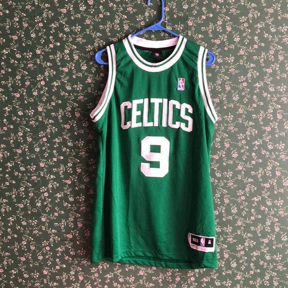 Other - 🍑 Celtics Rondo Jersey 🍀